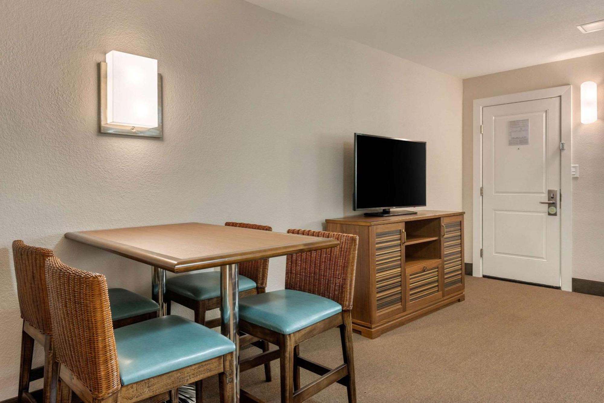 Seafarer Inn & Suites, Ascend Hotel Collection Jekyll Island Exterior photo