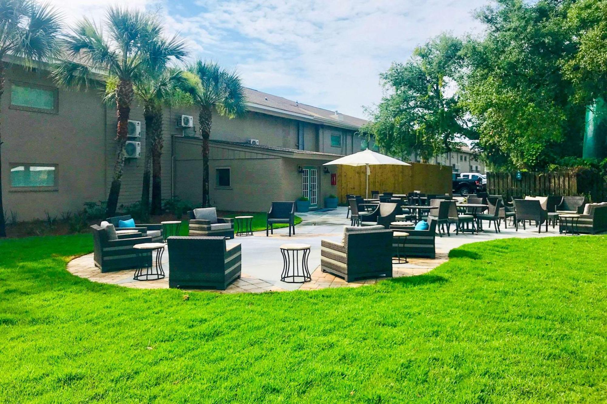 Seafarer Inn & Suites, Ascend Hotel Collection Jekyll Island Exterior photo