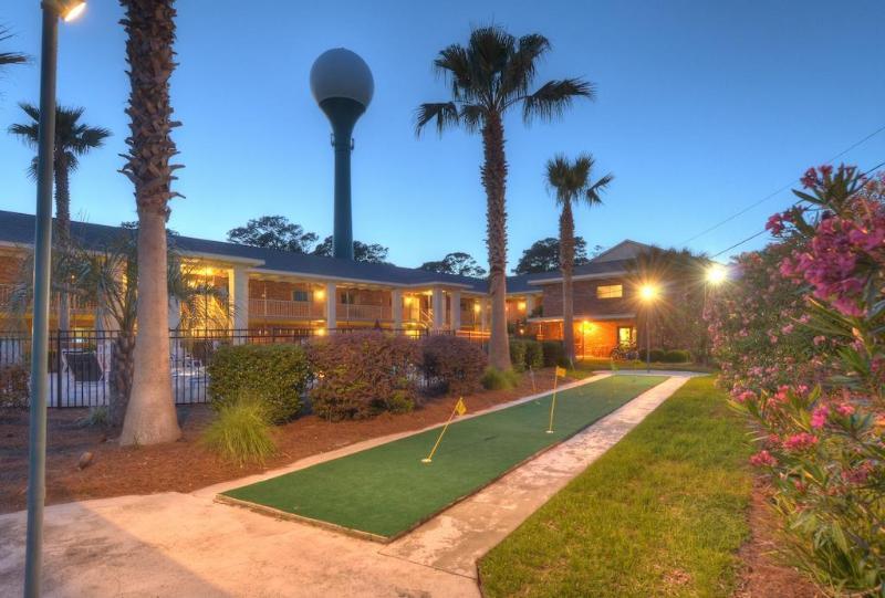 Seafarer Inn & Suites, Ascend Hotel Collection Jekyll Island Exterior photo