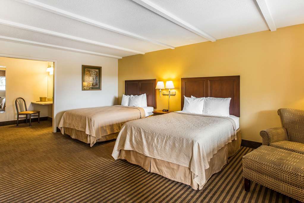 Seafarer Inn & Suites, Ascend Hotel Collection Jekyll Island Room photo